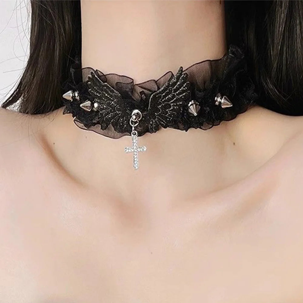 Lace Buried Choker