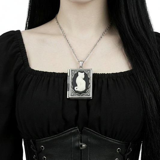 Midnight Purr Necklace