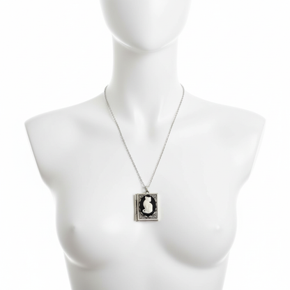 Midnight Purr Necklace