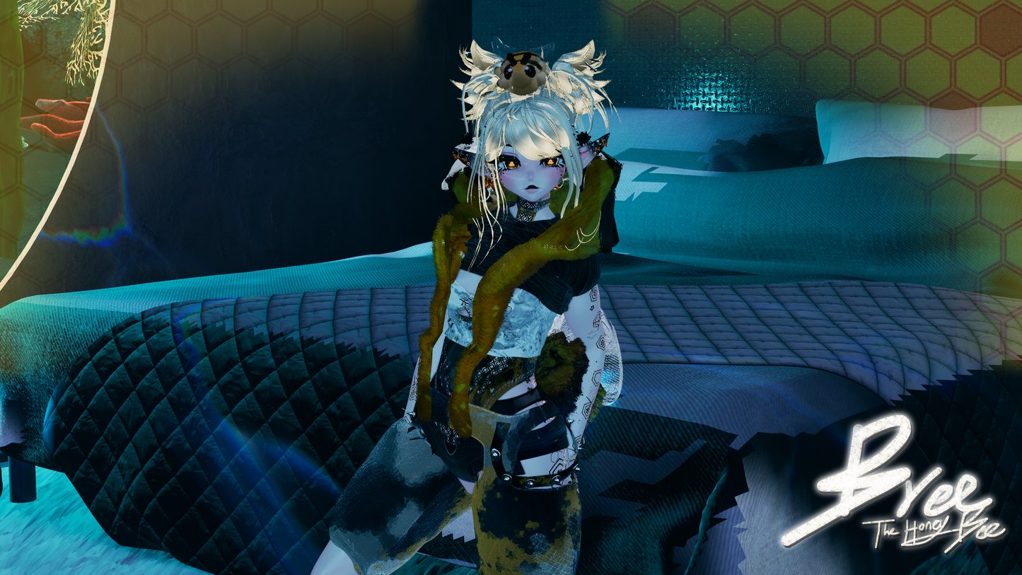 ╭┈ヾBree, The Honey Bee 🐝