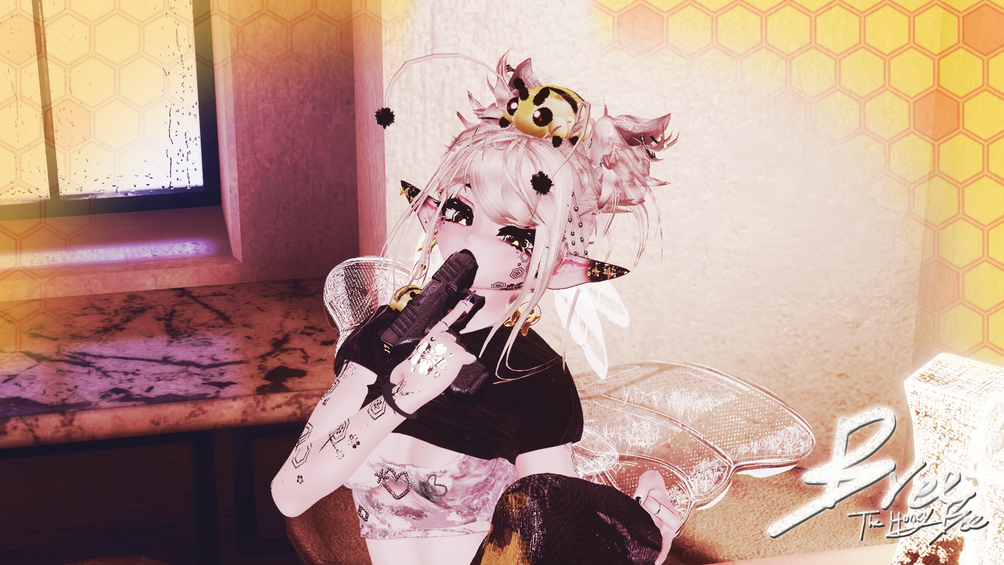 ╭┈ヾBree, The Honey Bee 🐝